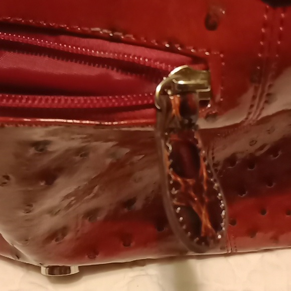 GaBaangs Red With Long Strap and Short Straps Big Plenty Of Room Pocket Purse - Picture 5 of 12